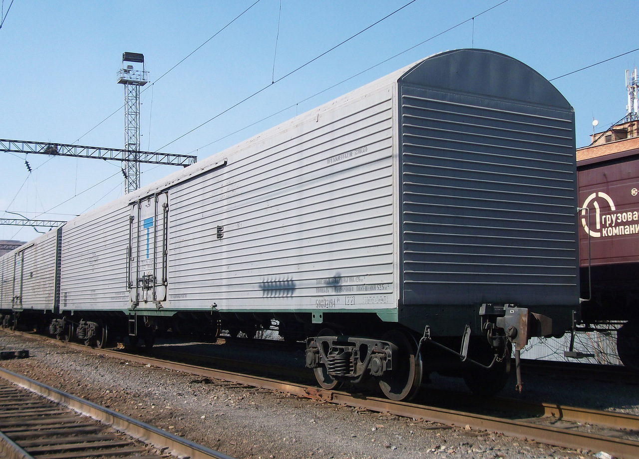 Рефрижераторный вагон. Изотермический вагон тн-4-201. Вагона-термоса тн-4-201. Вагон-термос типа тн4-201. Рефрижераторные изотермические вагоны.